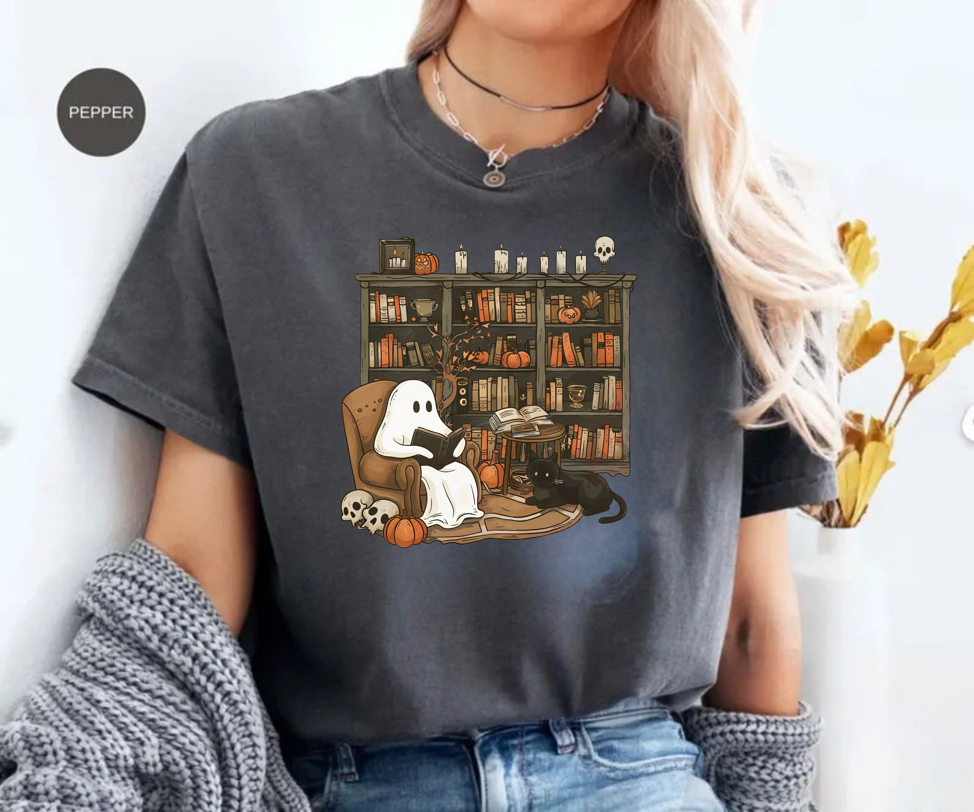 Spooky Read Tee