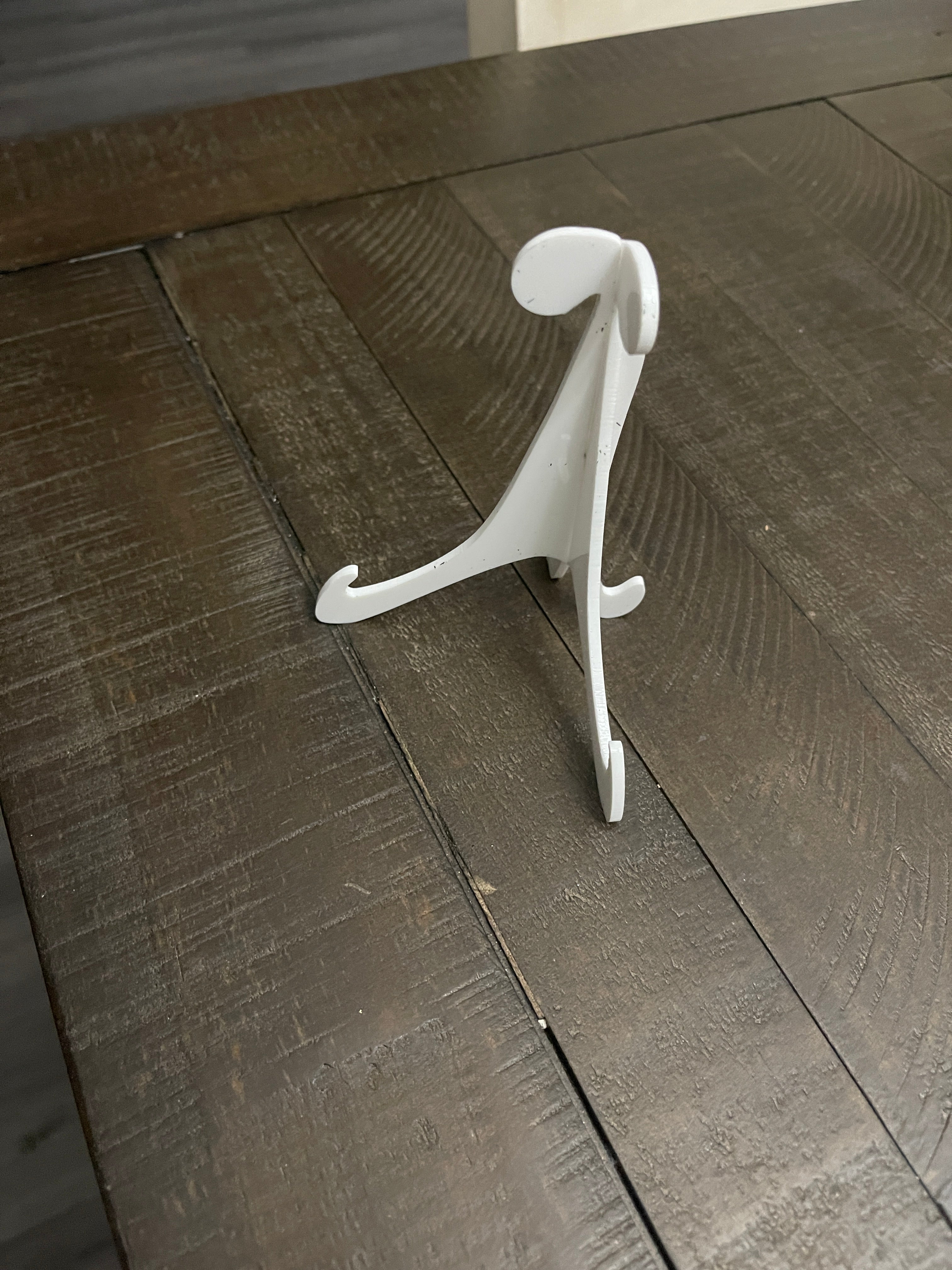 Small Easel Stand – Infinity Flame